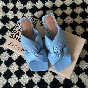 Anthropologie Vicenza Baby Blue Leather Knot Mule Slide Size 36 NWB